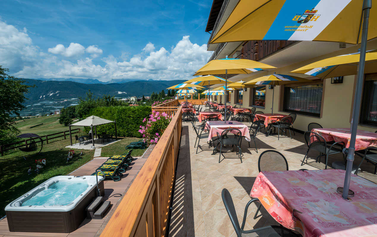 Albergo Bucaneve - Saletta